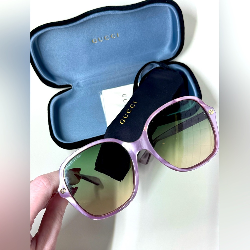 Gucci large frame purple sunglassess NIB